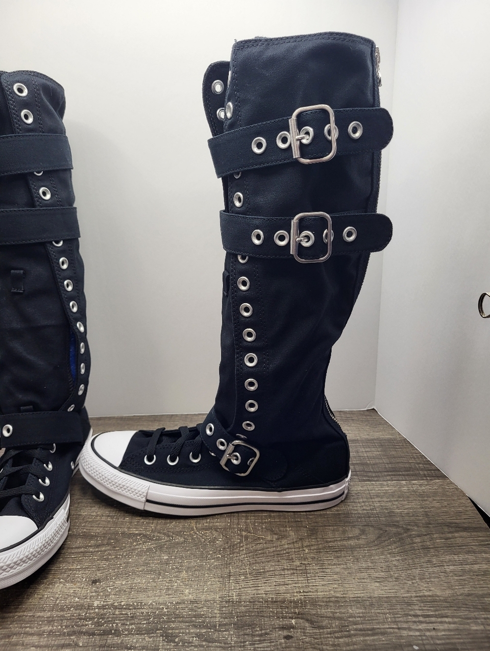 Converse Chuck Taylor XX-Hi Straps Buckles A14873C Women's Size 8.5 New - Picture 2 of 8